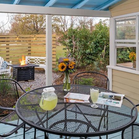 Maison D'Memoire Bed & Breakfast Cottages Rayne Bagian luar foto