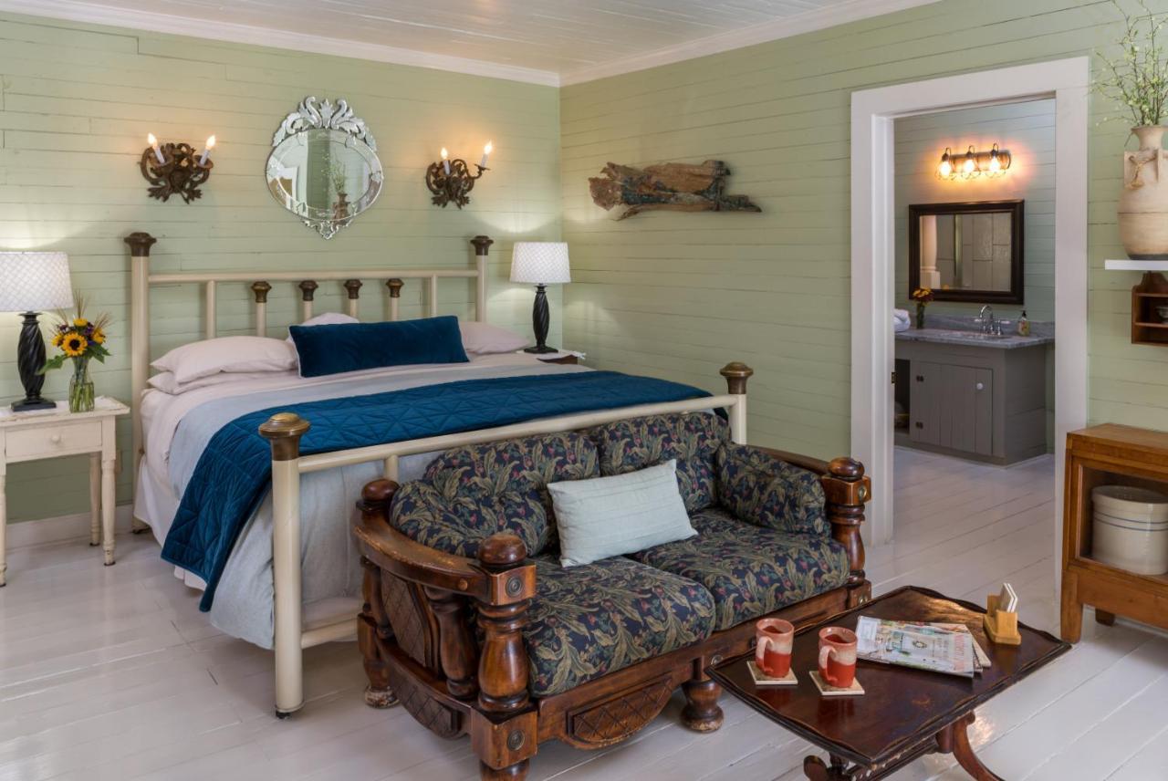 Maison D'Memoire Bed & Breakfast Cottages Rayne Bagian luar foto