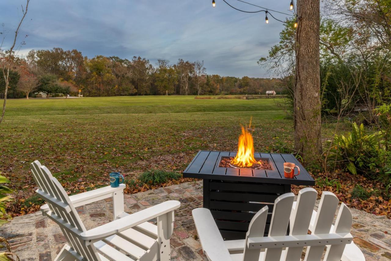 Maison D'Memoire Bed & Breakfast Cottages Rayne Bagian luar foto