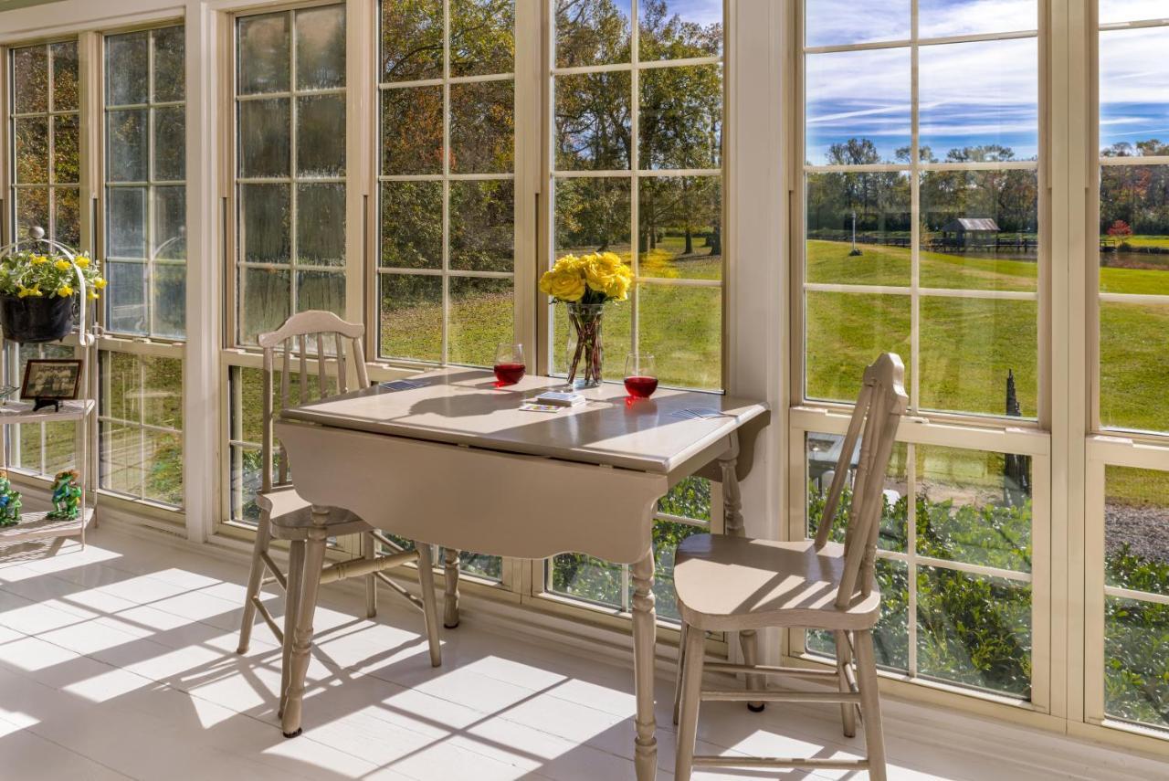 Maison D'Memoire Bed & Breakfast Cottages Rayne Bagian luar foto