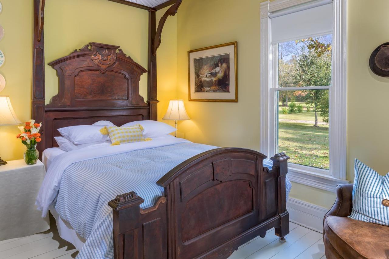 Maison D'Memoire Bed & Breakfast Cottages Rayne Bagian luar foto